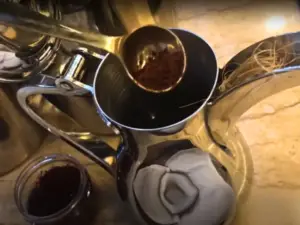 Emirati Coffee Recipe - Adding Final Touches (saffron And Cardamom)