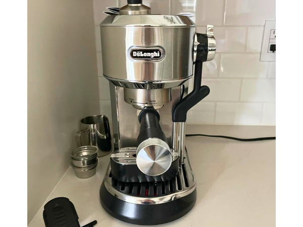 De'Longhi Dedica Maestro Plus - Design And Build Quality