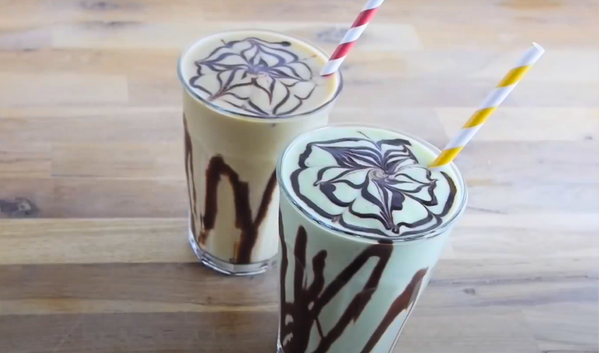 How to Make an Avocado Cold Brew Smoothie photo