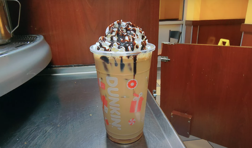Peppermint Mocha Signature Latte
